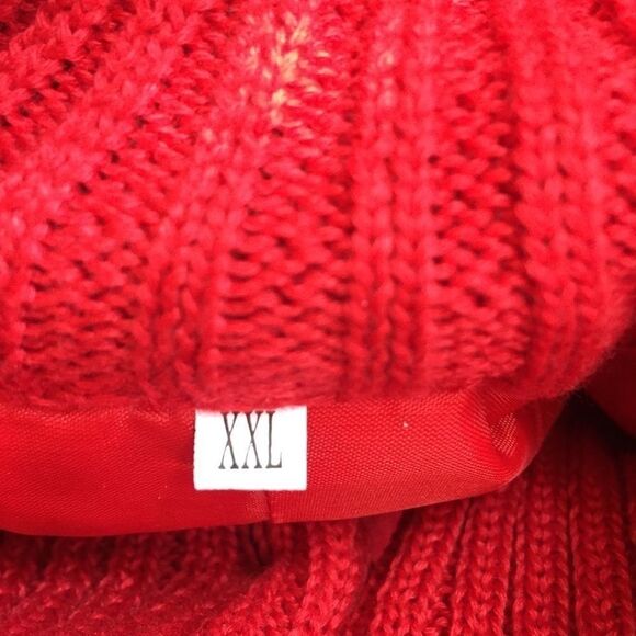 Red Cape Coat   - Picture 4 of 5